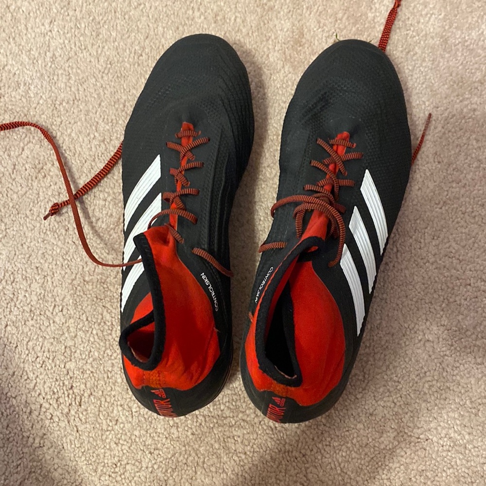 Adidas Predator 18.2
